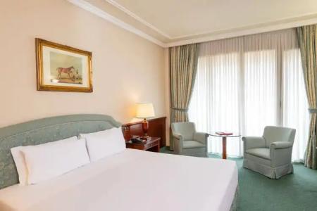 Royal Carlton - 106