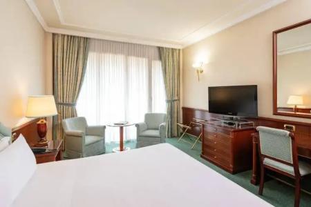 Royal Carlton - 110