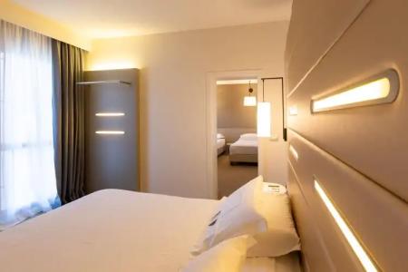 Best Western Plus Tower Bologna - 11