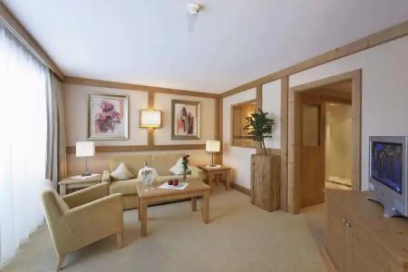 Majestic & Spa Resort - 5