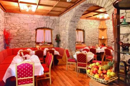 Dolomiti Schloss - 23