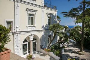 Luxury Villa Excelsior Parco, Capri Village