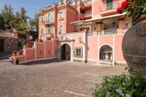 Castel Gandolfo - Hotels