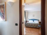 Venere Panoramic Terrace Suite with balcony