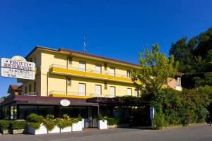Albergo Ristorante Protti Hotel