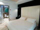 Luxury Diadema Suite