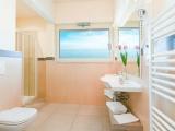 Standard Triple room with ocean view