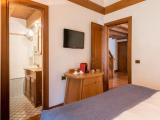 Suite with mountain view