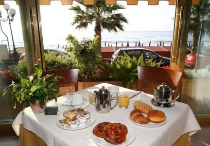 B&B Diano Marina Palace - 12