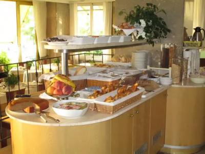 B&B Diano Marina Palace - 11