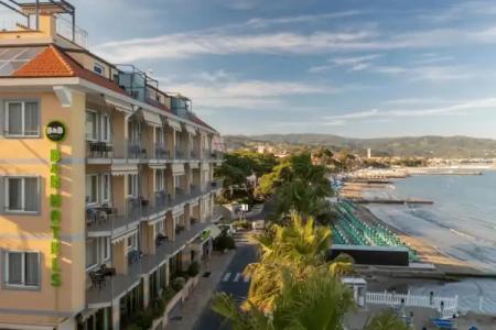 B&B Diano Marina Palace - 31