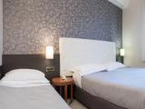 Pure Triple room