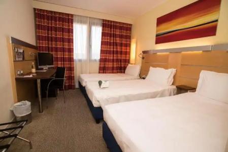 Best Western Palace Inn - 74