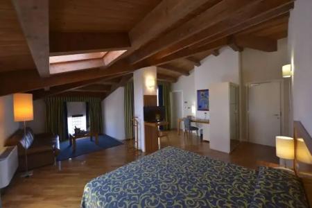 Mercure Ferrara - 111