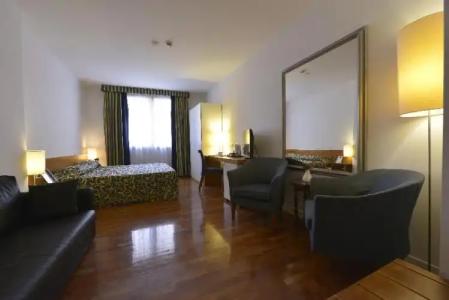 Mercure Ferrara - 96