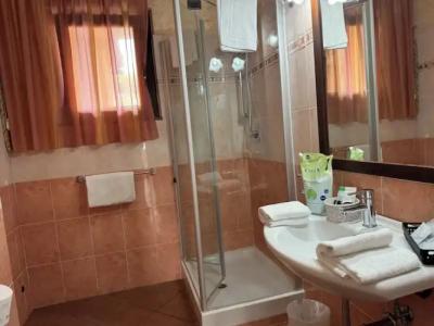 Euro House Inn Airport - 195