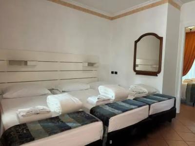 Euro House Inn Airport - 207