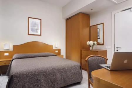 Isola Sacra Rome Airport - 11