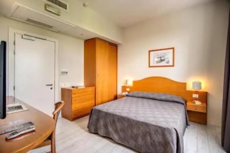 Isola Sacra Rome Airport - 42