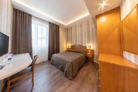 Isola Sacra Rome Airport - 45