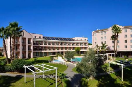 Isola Sacra Rome Airport