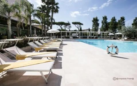 Isola Sacra Rome Airport - 26