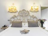Deluxe Triple Family room