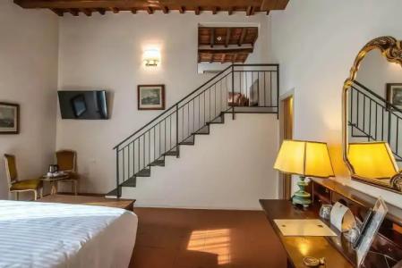 Machiavelli Palace - 168