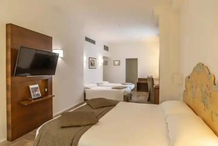 Machiavelli Palace - 158