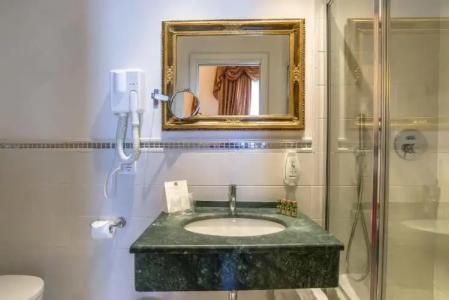 Machiavelli Palace - 156