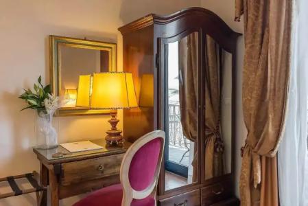 Machiavelli Palace - 135