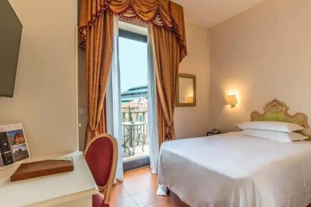 Machiavelli Palace - 111