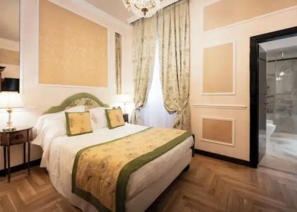 Bernini Palace - 100