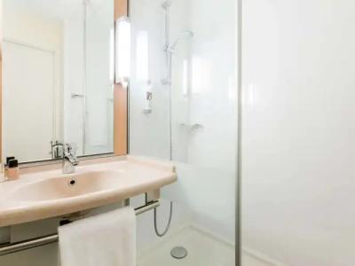 Sunshine & Residences - SHA Plus - 28