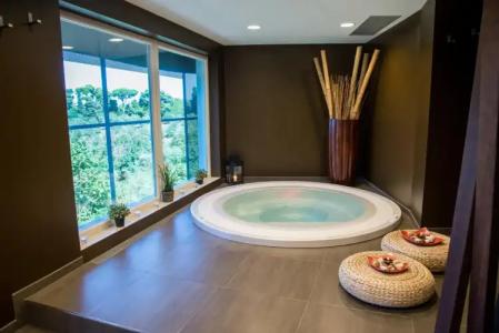 & Spa Villa Mercede - 10