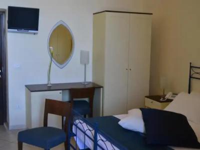 Al Pescatore & Restaurant - 58