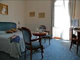 Standard room with lake view