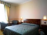 Standard Double room with partial view