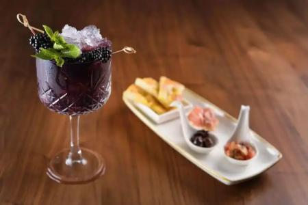 AC Genova by Marriott - 11