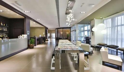 Best Western Premier CHC Airport - 15