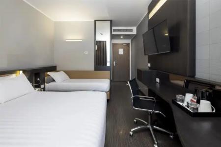 Best Western Premier CHC Airport - 38