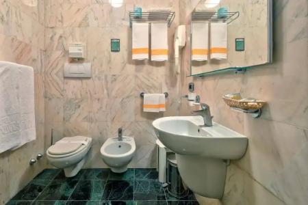 Granduca SPA & Parking - 9