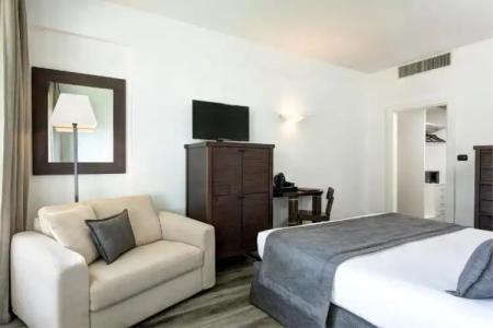 Bellevue & Resort - 136