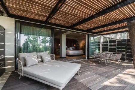 Bellevue & Resort - 250