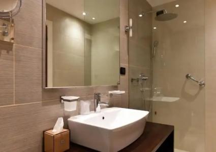 Bellevue & Resort - 159