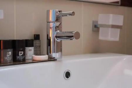 Bellevue & Resort - 195