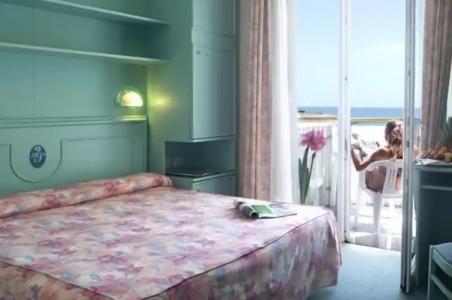 Salus Smart & Chic - 102