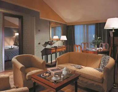 Best Western Grand Guinigi - 30