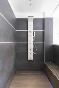 Reginna Palace - 109