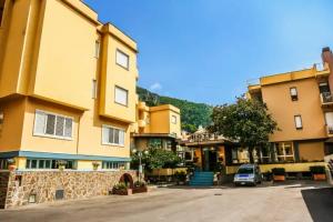 Hotel San Pietro, Maiori